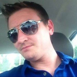 Meet your Posher, Eric